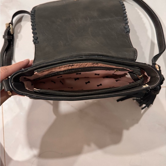 Woman’s long strap shoulder purse, color is a dark taupe - Picture 6 of 10